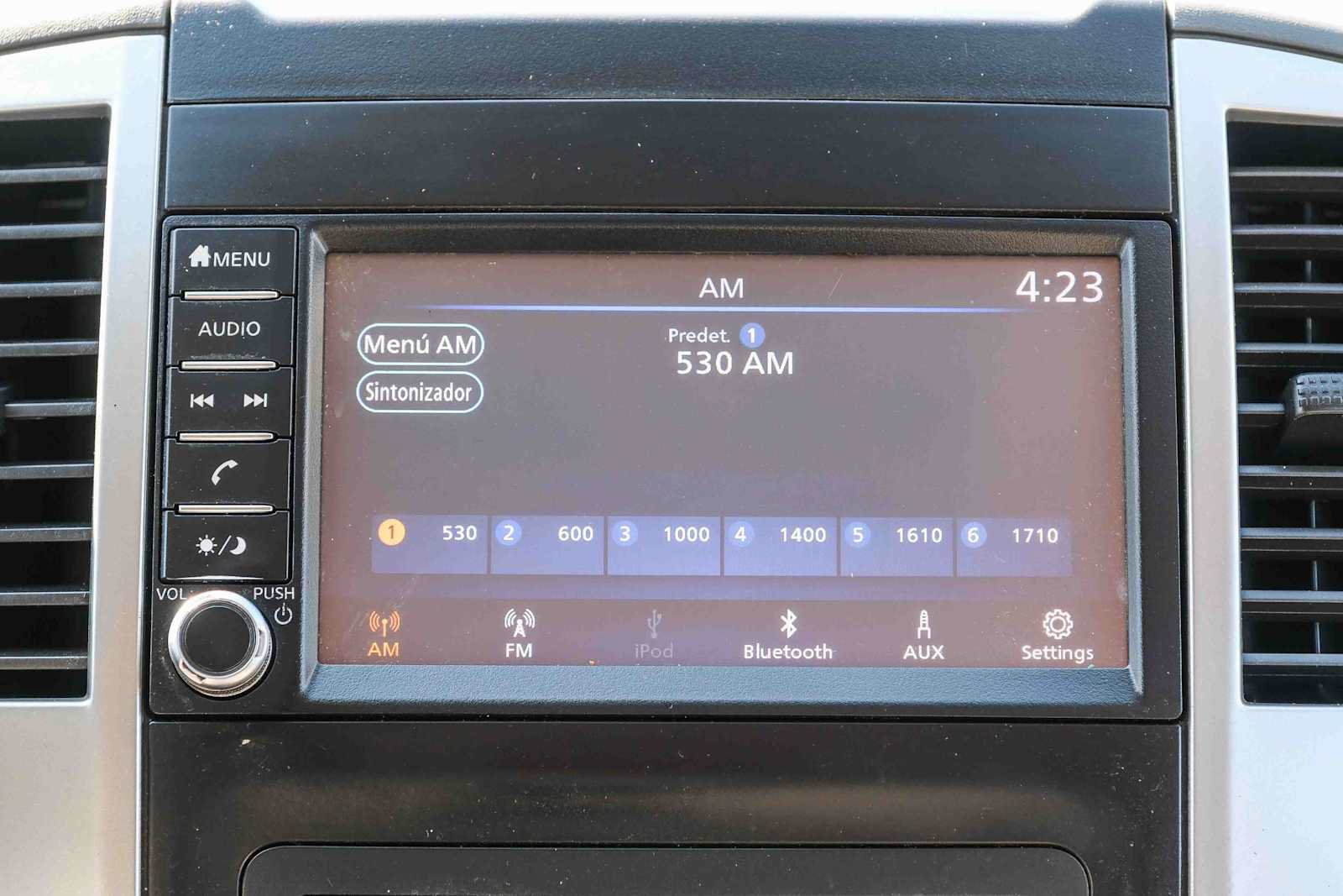 Used 2020 Nissan Frontier SV RWD image 16