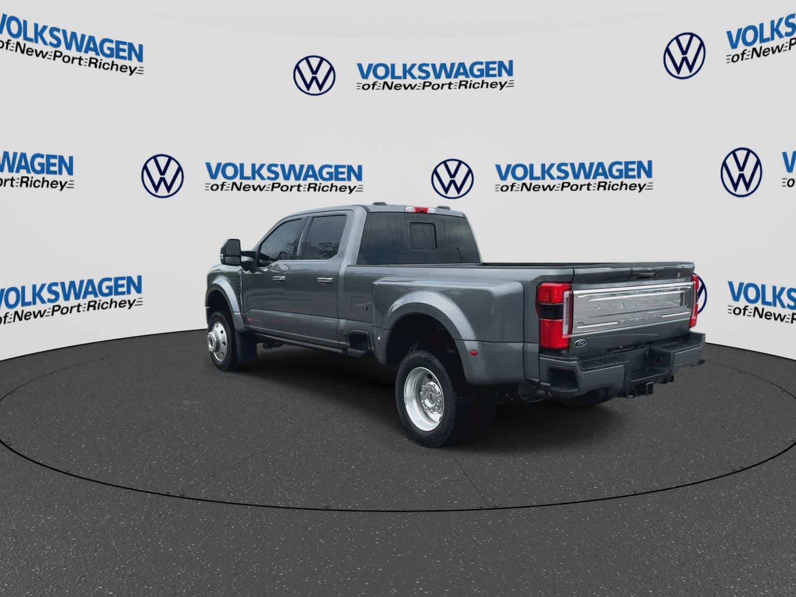 Used 2024 Ford F450 Platinum AWD/4WD image 6