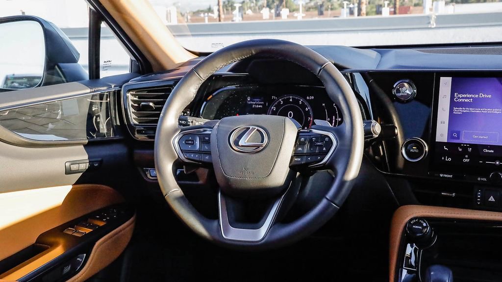 Used 2025 Lexus NX 250 FWD w/ Premium Package image 18