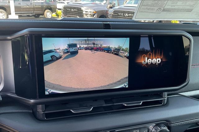 New 2025 Jeep Wrangler Unlimited Rubicon w/ Steel Bumper Group image 17