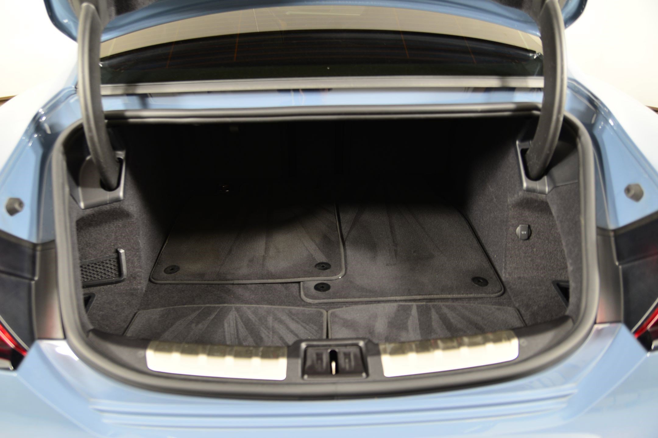 Certified 2023 Audi e-tron GT Premium Plus image 24