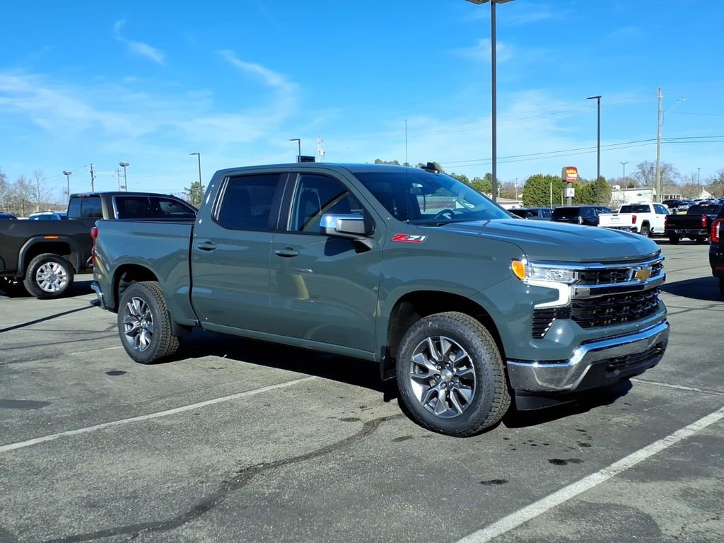 New 2026 Chevrolet Silverado 1500 LT w/ Z71 Off-Road Package image 3