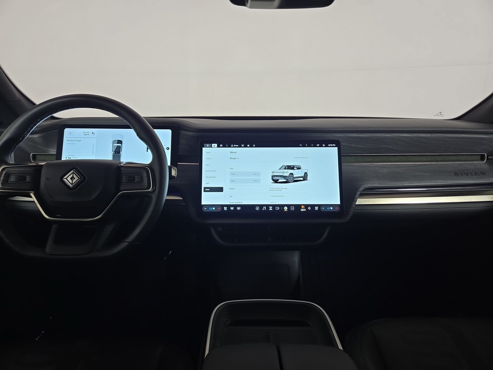Used 2025 Rivian R1T Adventure Dual AWD/4WD image 25