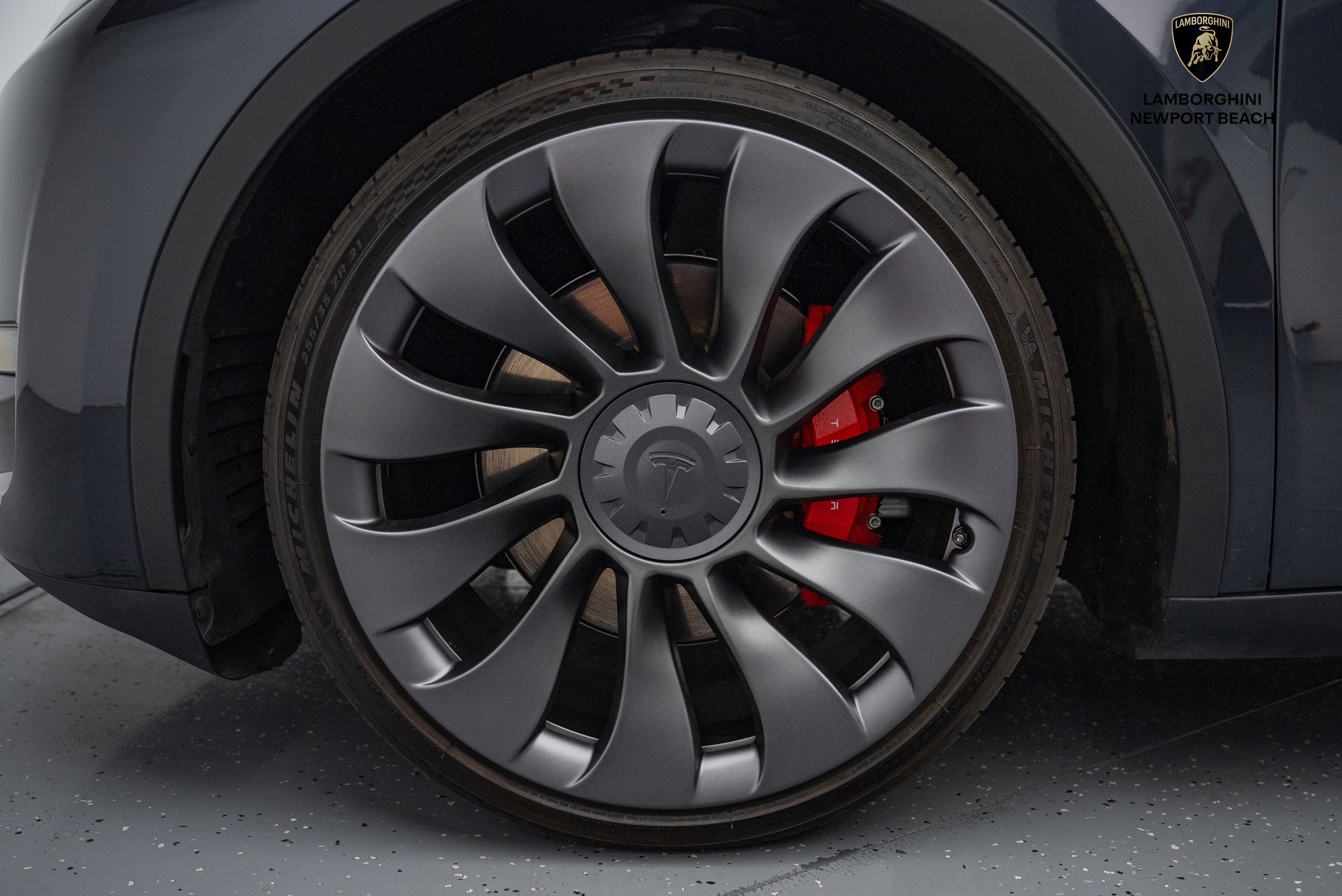 Used 2024 Tesla Model Y Performance image 28