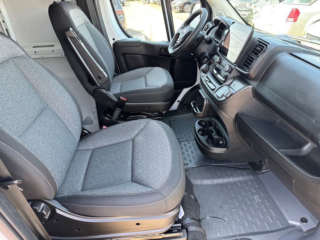 New 2025 RAM ProMaster 3500 w/ Safety Group FWD image 17