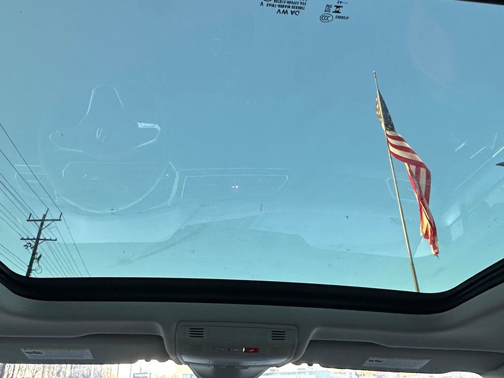 Used 2024 Volkswagen Tiguan Wolfsburg Edition image 24