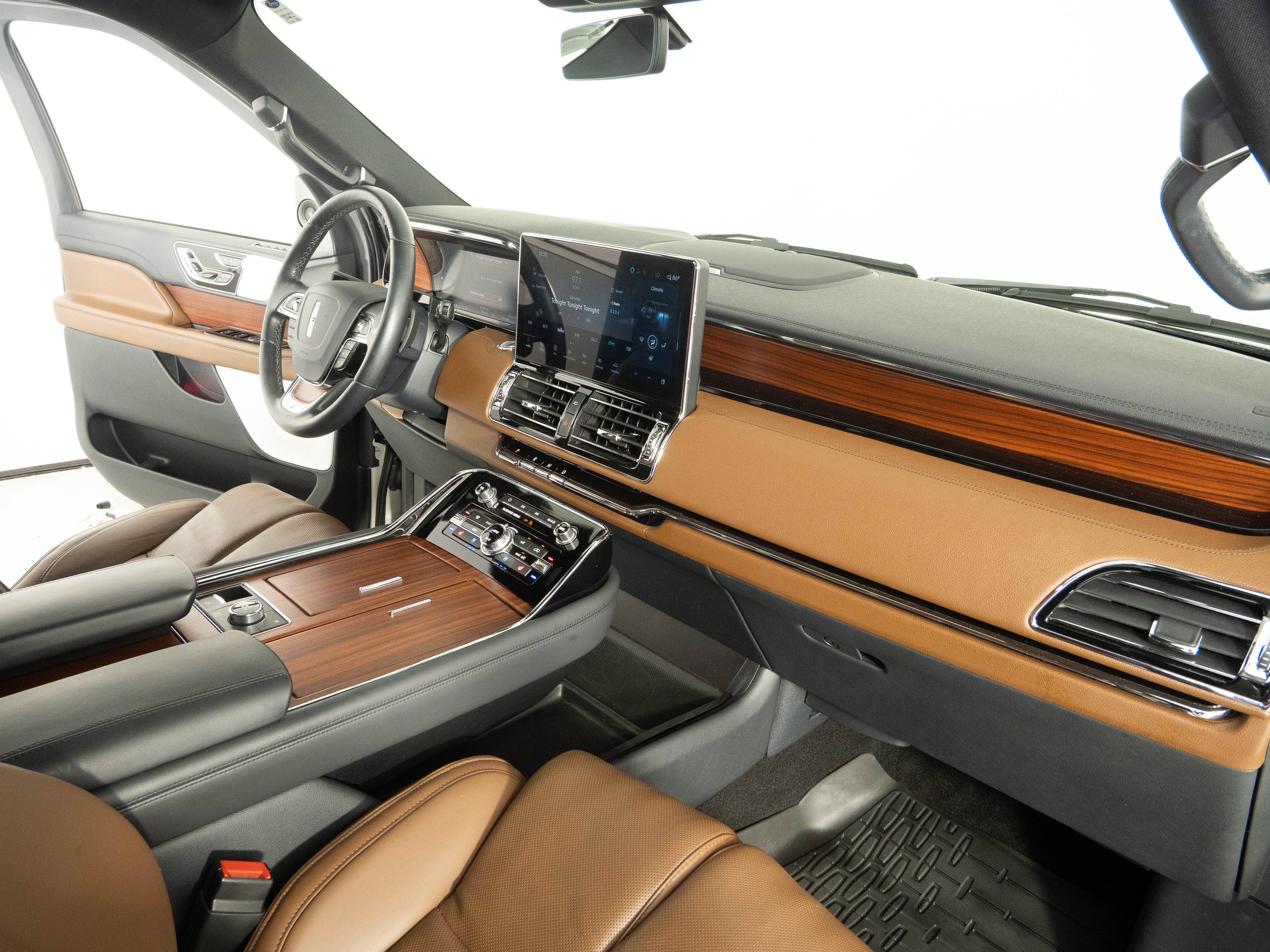 Used 2024 Lincoln Navigator Reserve AWD/4WD image 23