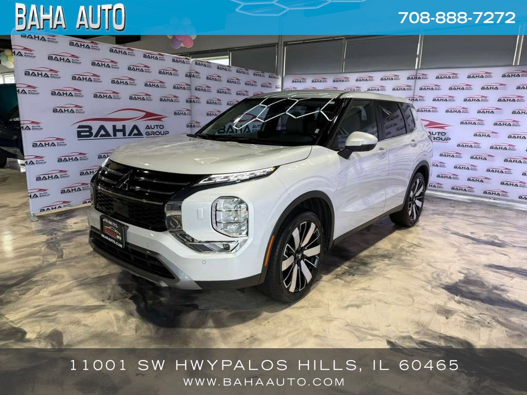 Used 2025 Mitsubishi Outlander Trail Edition image 1