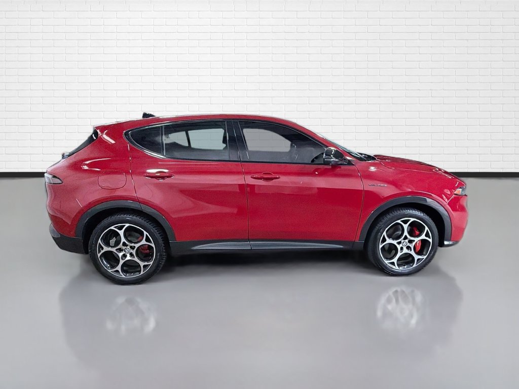 Used 2024 Alfa Romeo Tonale Veloce AWD/4WD image 10