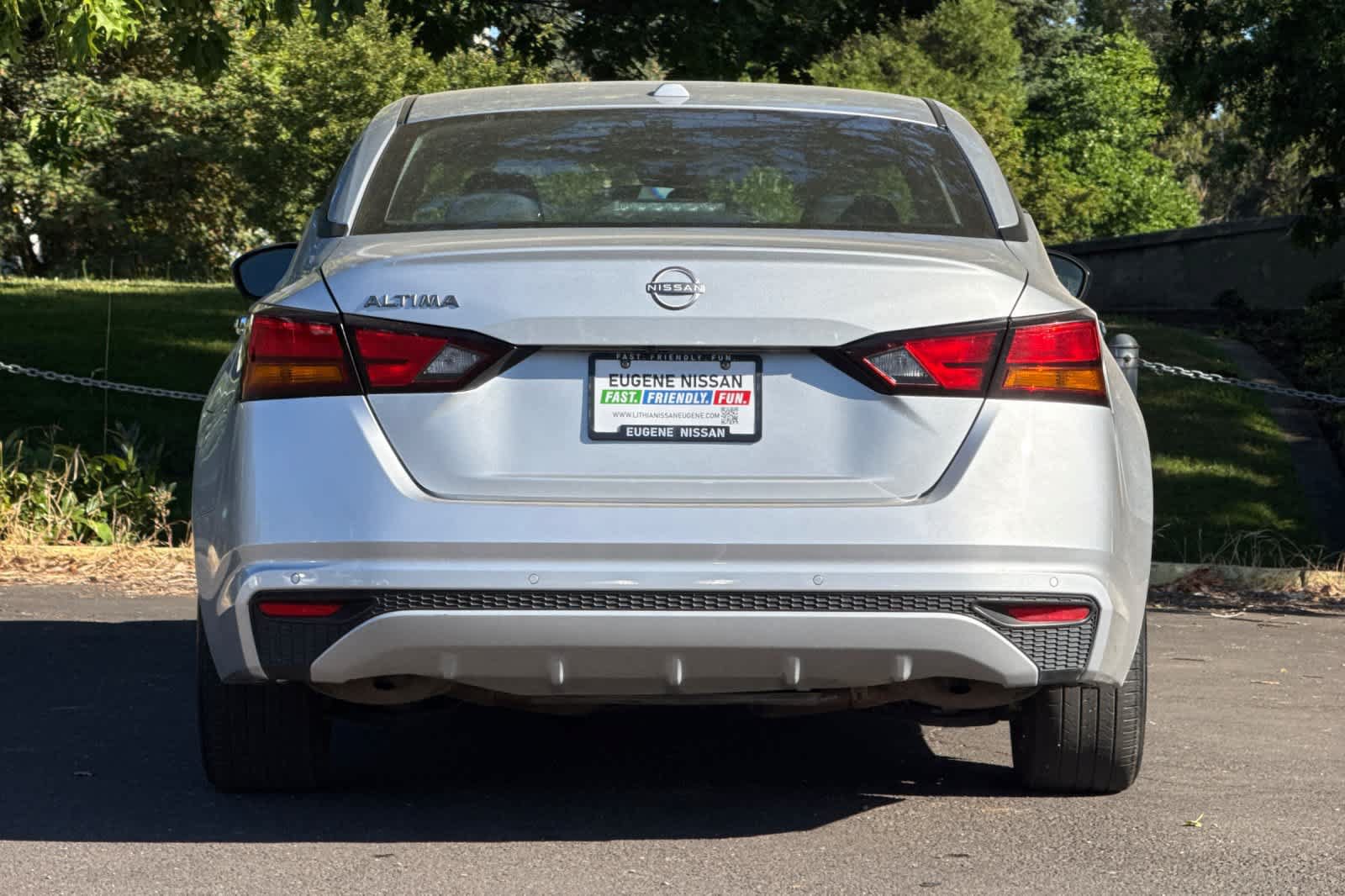 Used 2025 Nissan Altima 2.5 SV FWD image 7