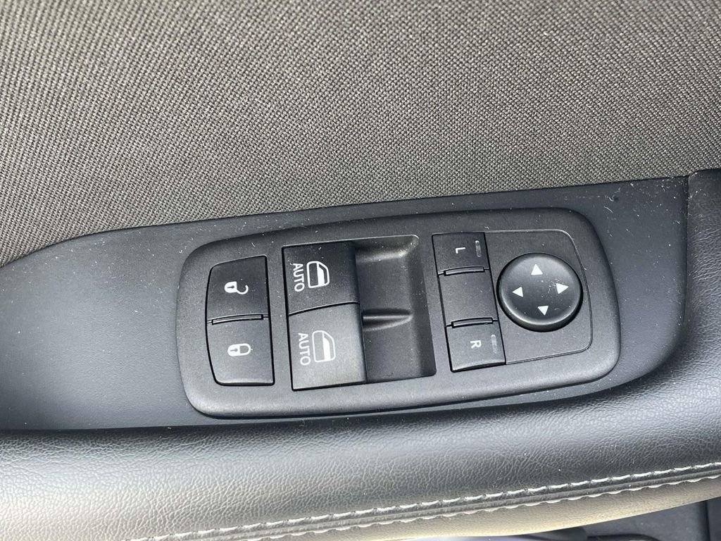 Used 2023 Dodge Challenger SXT w/ Blacktop Package image 20