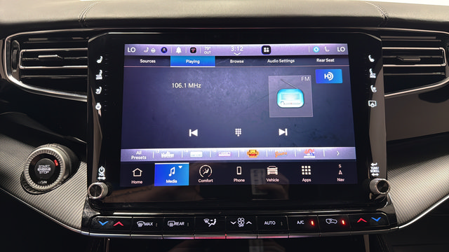 Used 2022 Jeep Grand Wagoneer Series II AWD/4WD image 31