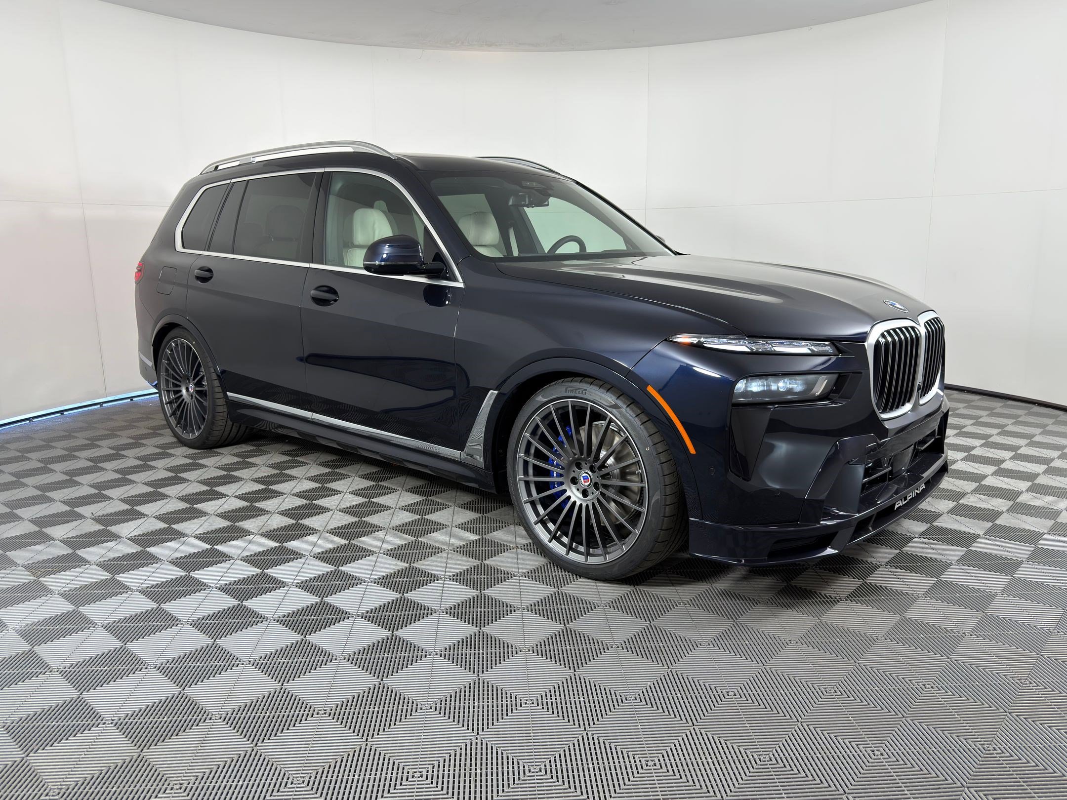 New 2026 BMW ALPINA XB7 image 7