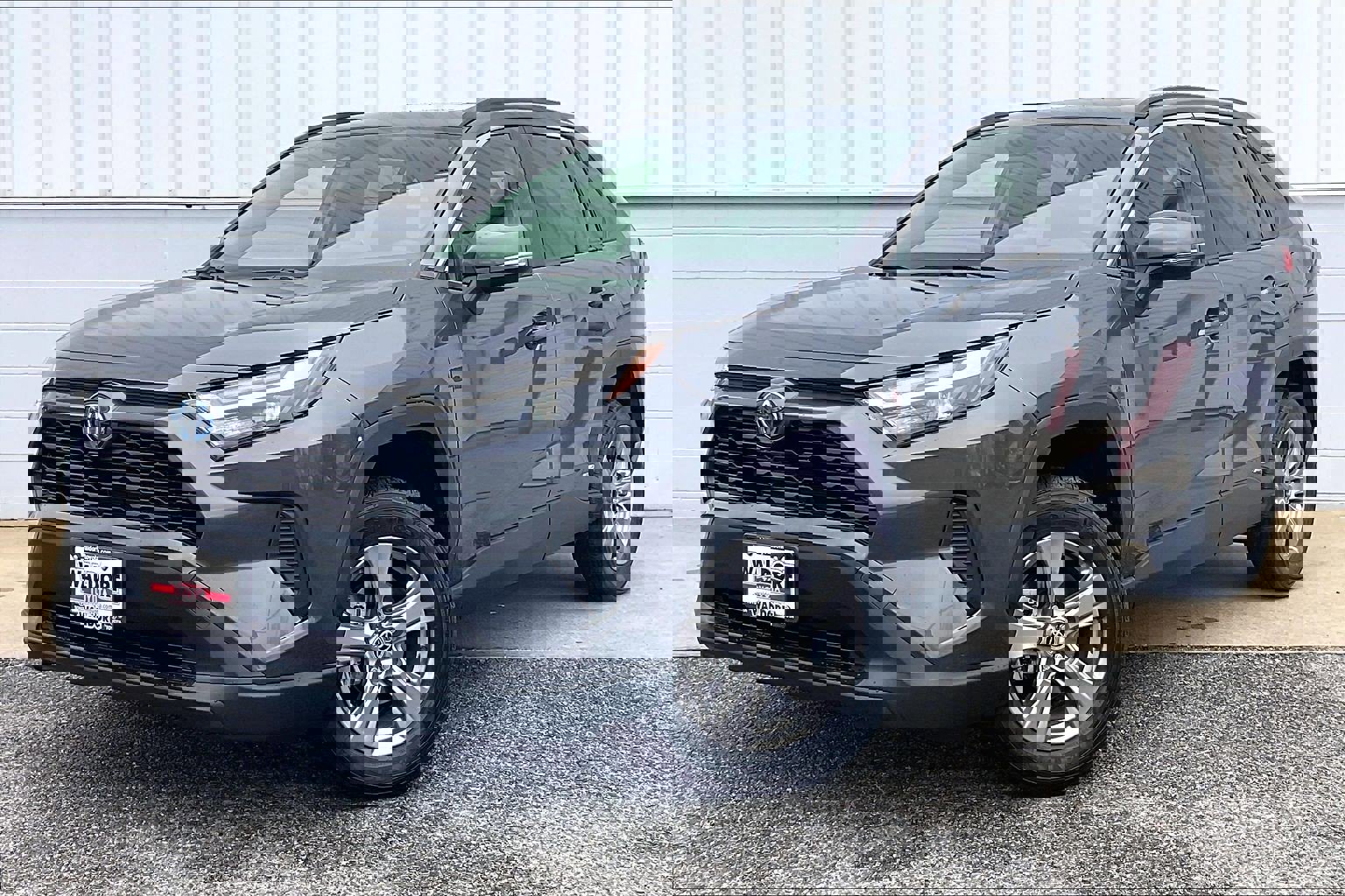 Used 2024 Toyota RAV4 XLE image 2