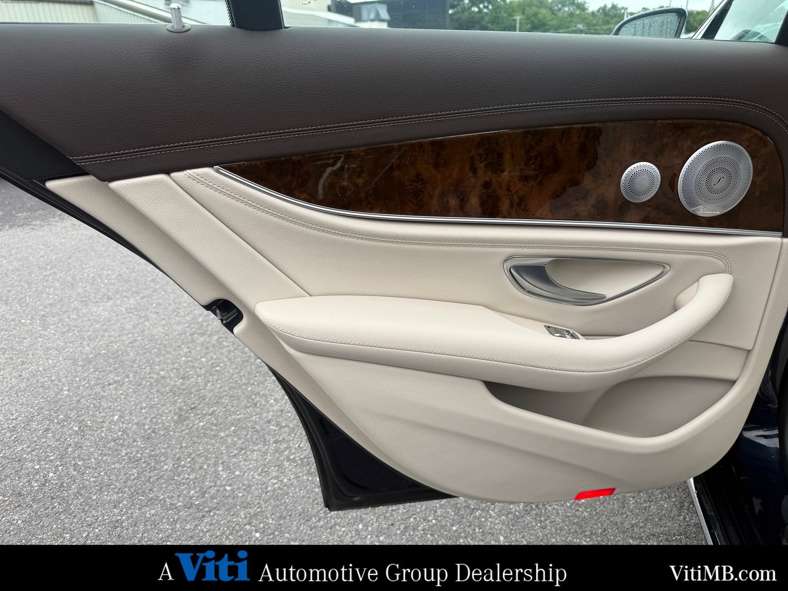 Used 2019 Mercedes-Benz E 300 4MATIC image 20
