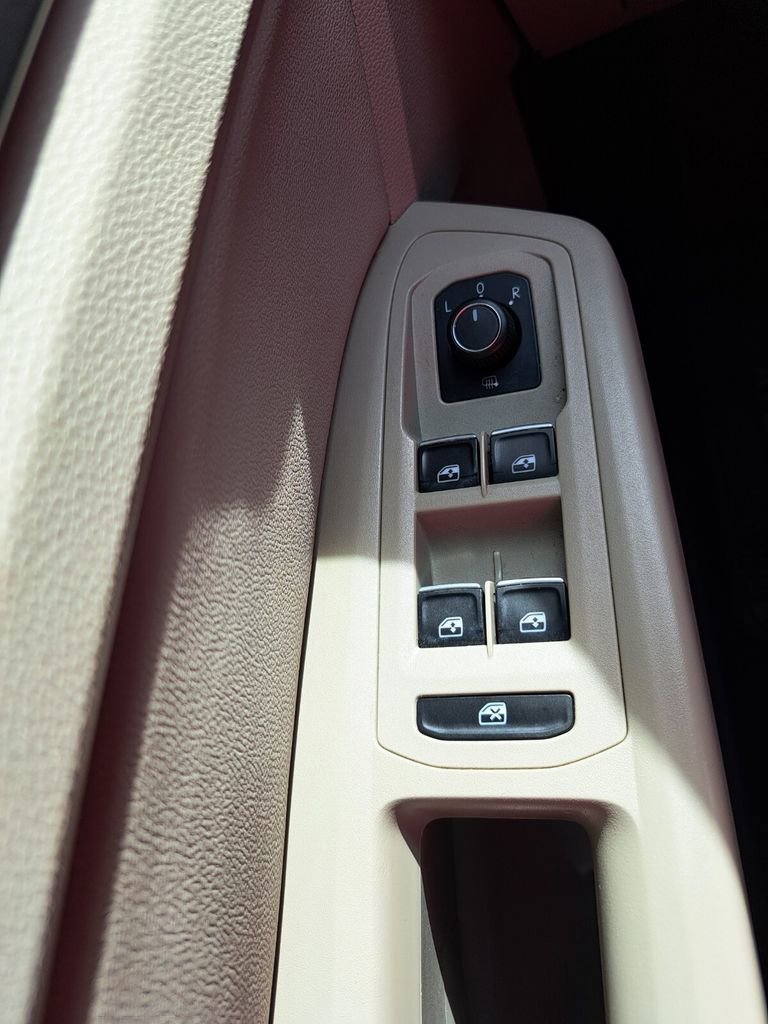 Used 2019 Volkswagen Atlas SEL image 16