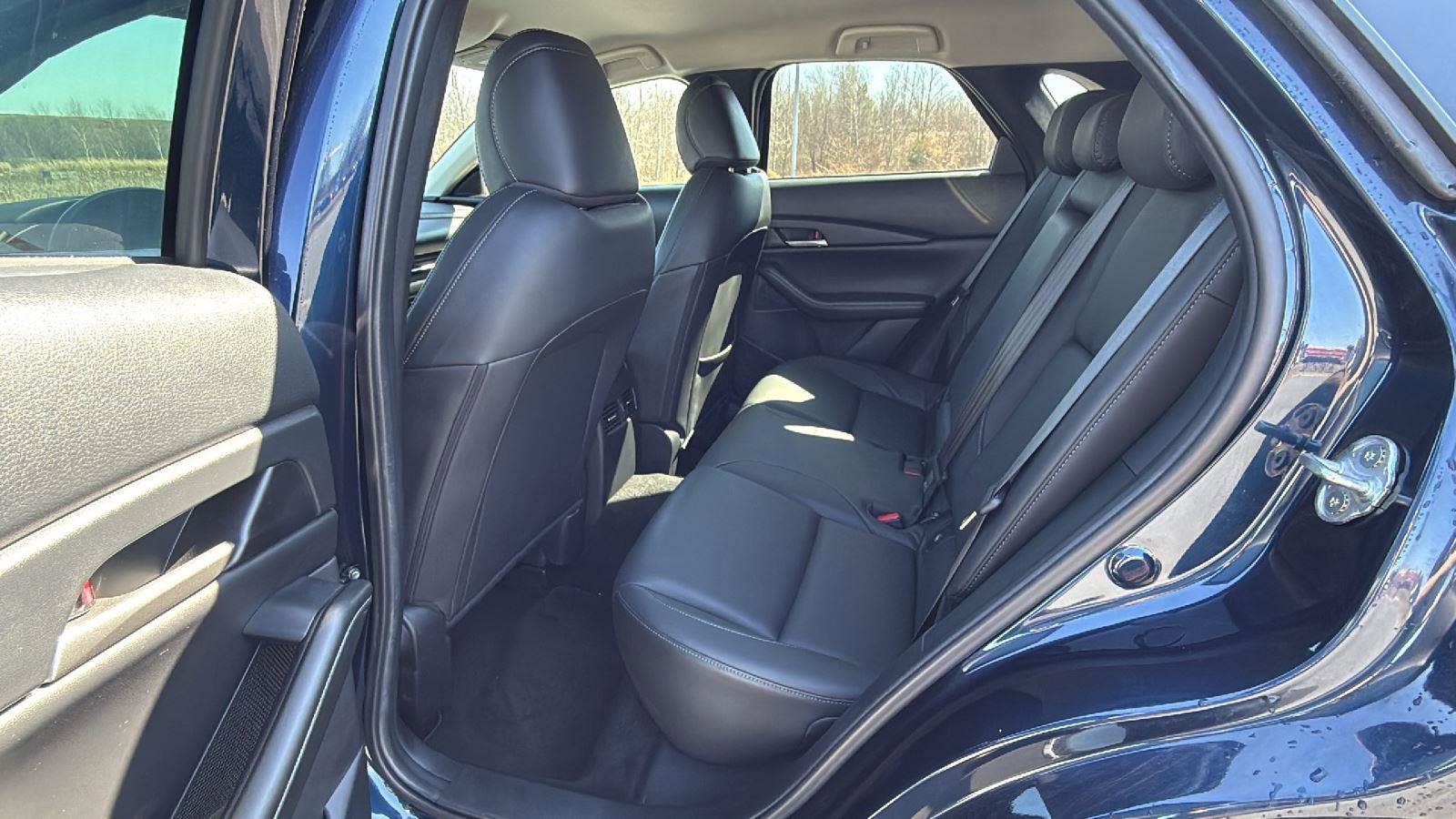 Used 2023 MAZDA CX-30 AWD 2.5 S w/ Select Package image 23