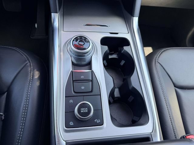 Used 2023 Ford Explorer XLT w/ Equipment Group 202A AWD/4WD image 23