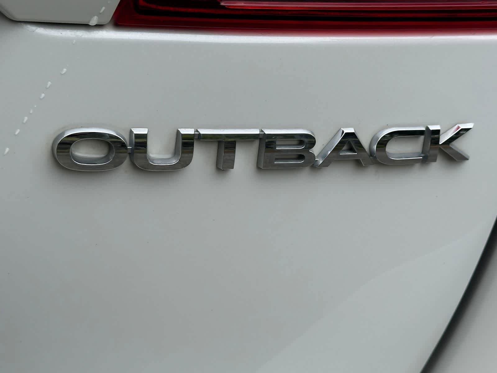 Used 2019 Subaru Outback 2.5i Limited AWD/4WD image 6