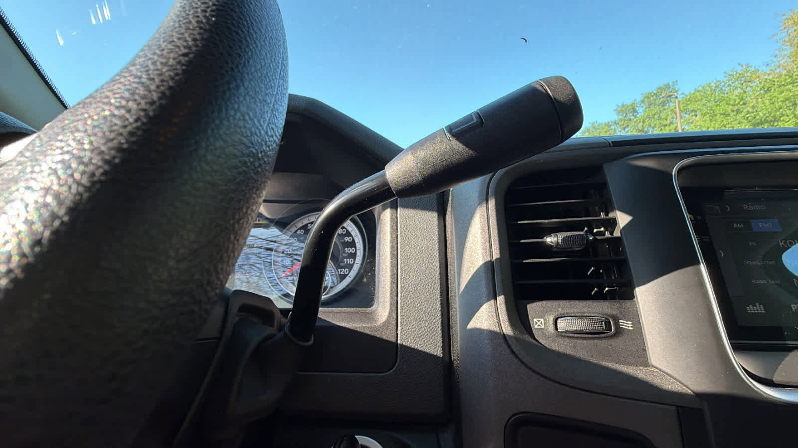 Used 2013 RAM 2500 Tradesman w/ Chrome Appearance Group image 12