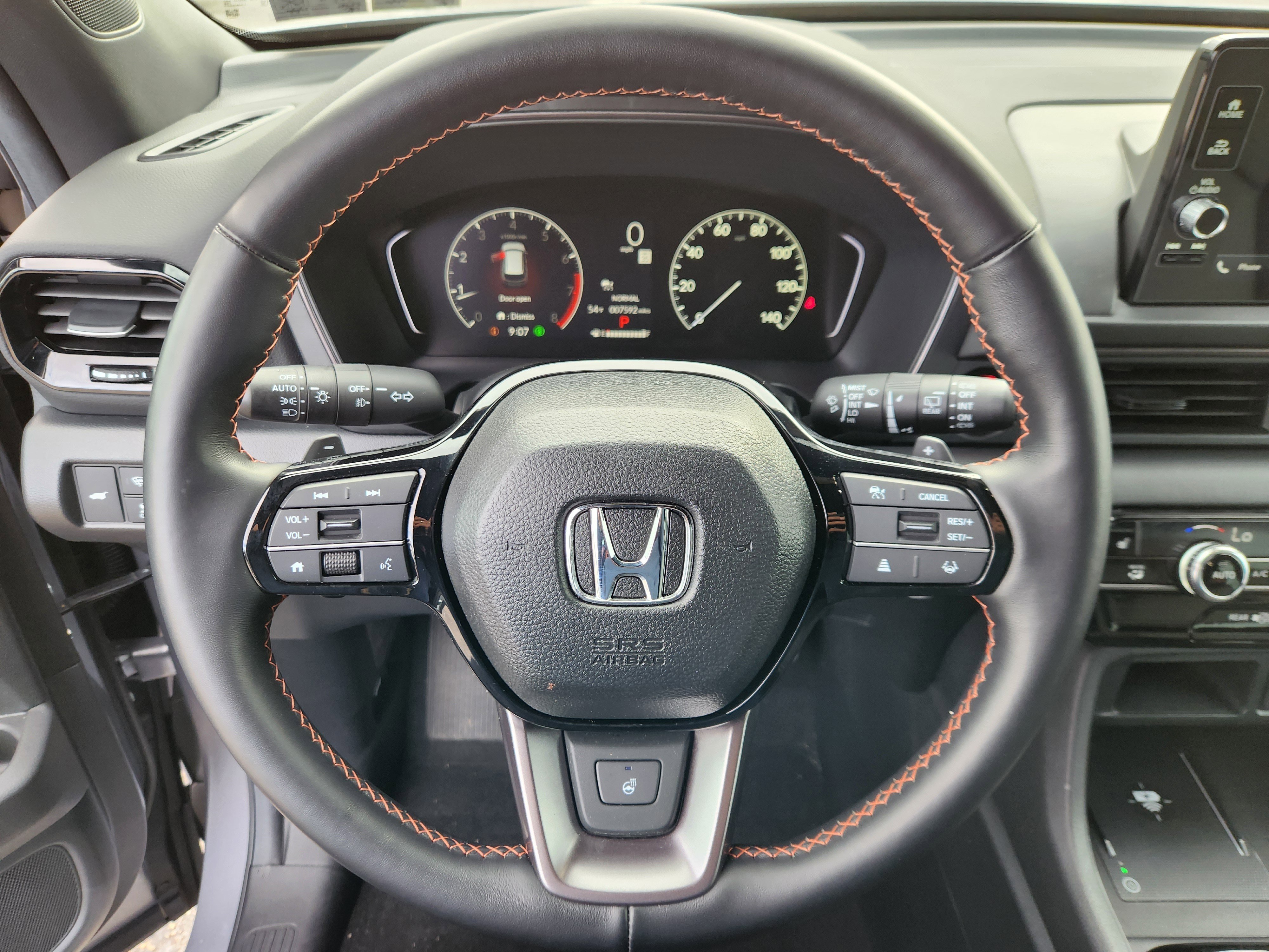 Certified 2025 Honda Pilot TrailSport image 9