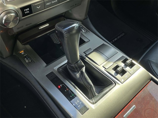 Used 2017 Lexus GX 460 image 32