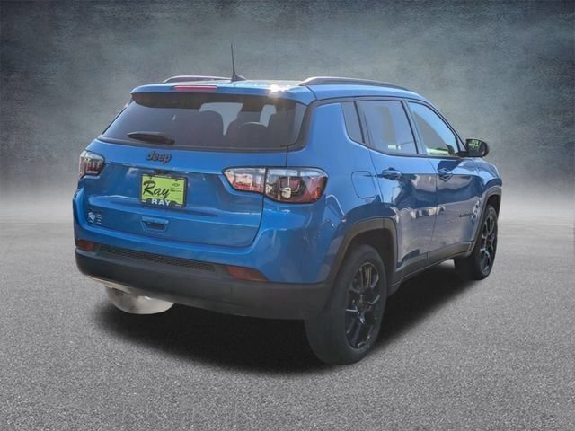 New 2026 Jeep Compass Latitude w/ Sun and Sound Group AWD/4WD image 4