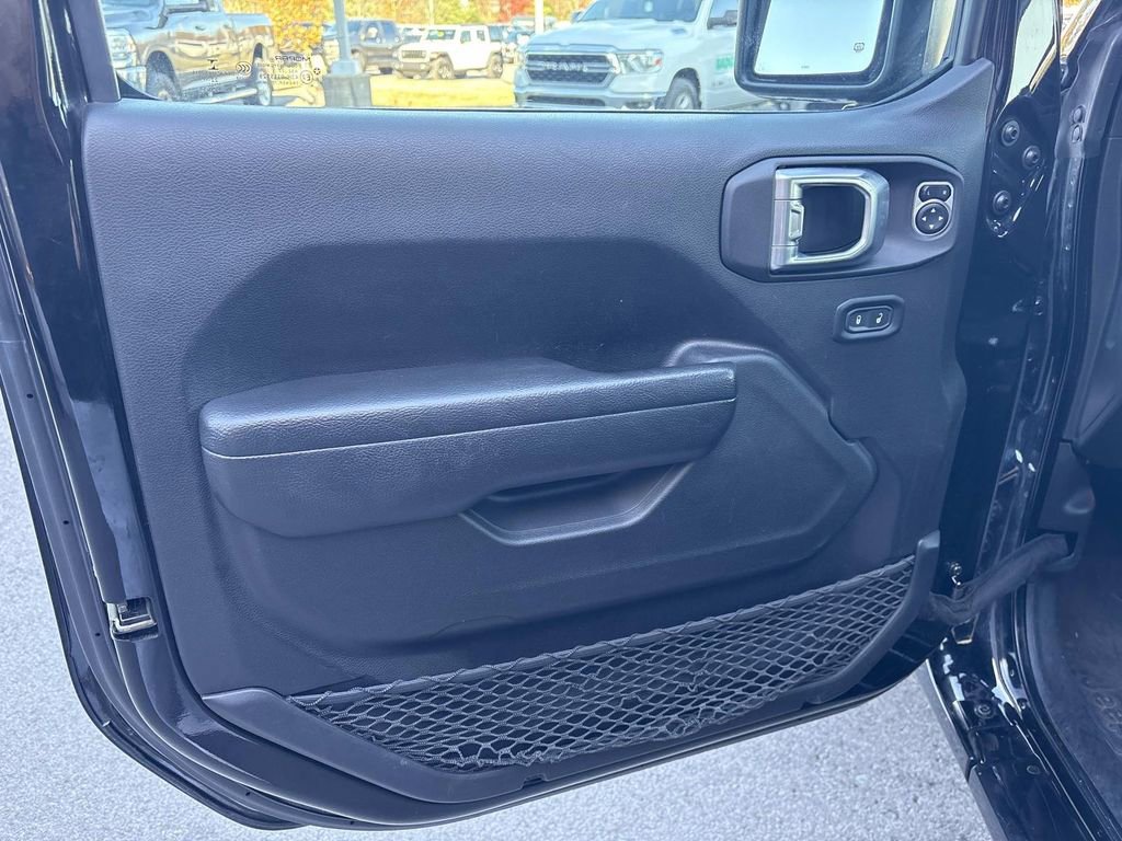 Used 2023 Jeep Gladiator Sport image 24