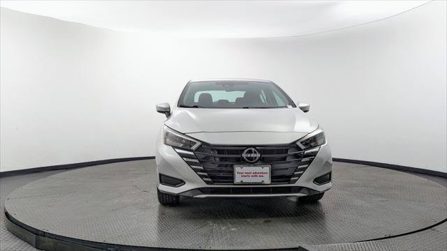 Used 2025 Nissan Versa SV FWD image 12