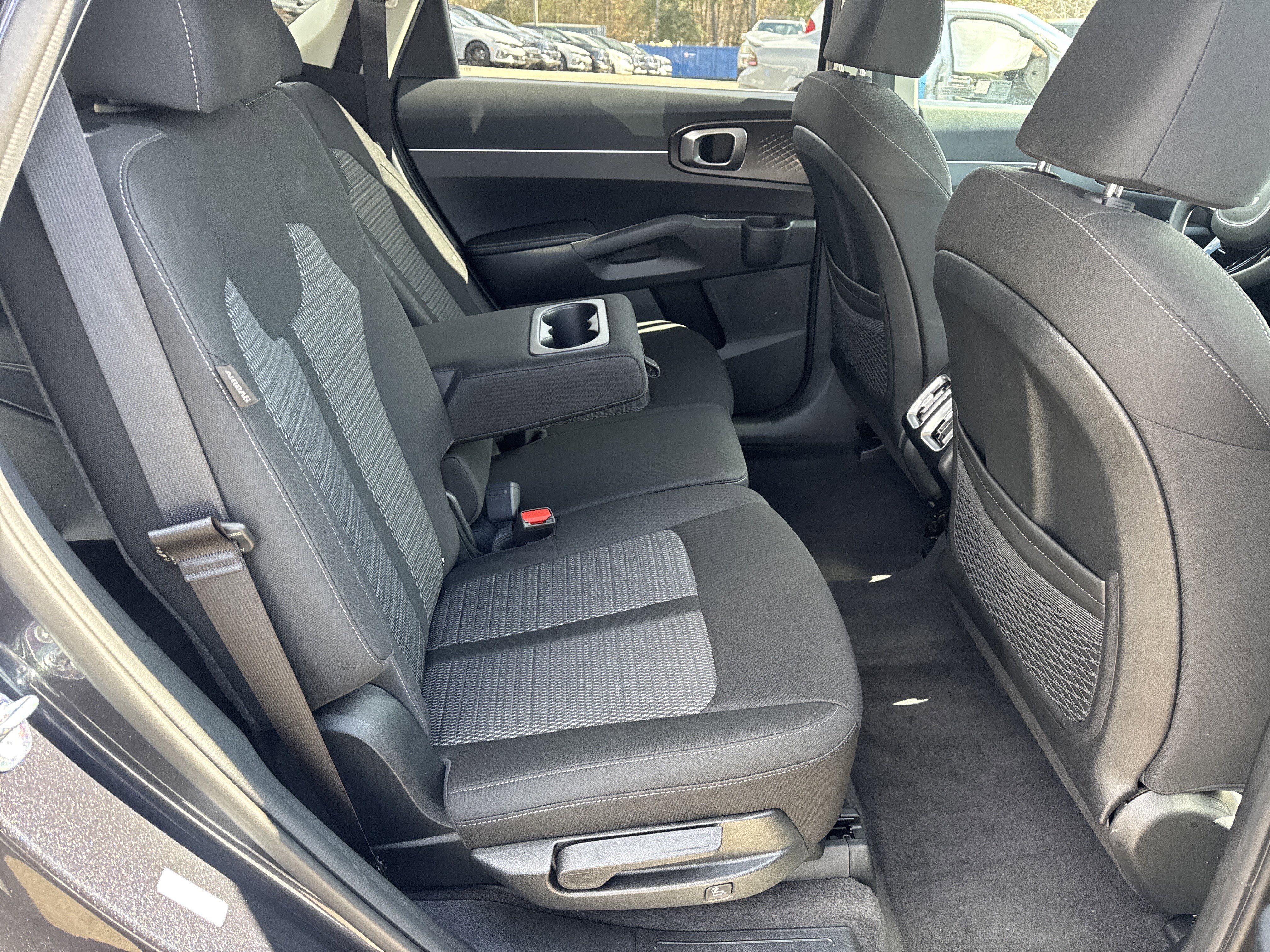 Certified 2025 Kia Sorento LX image 14