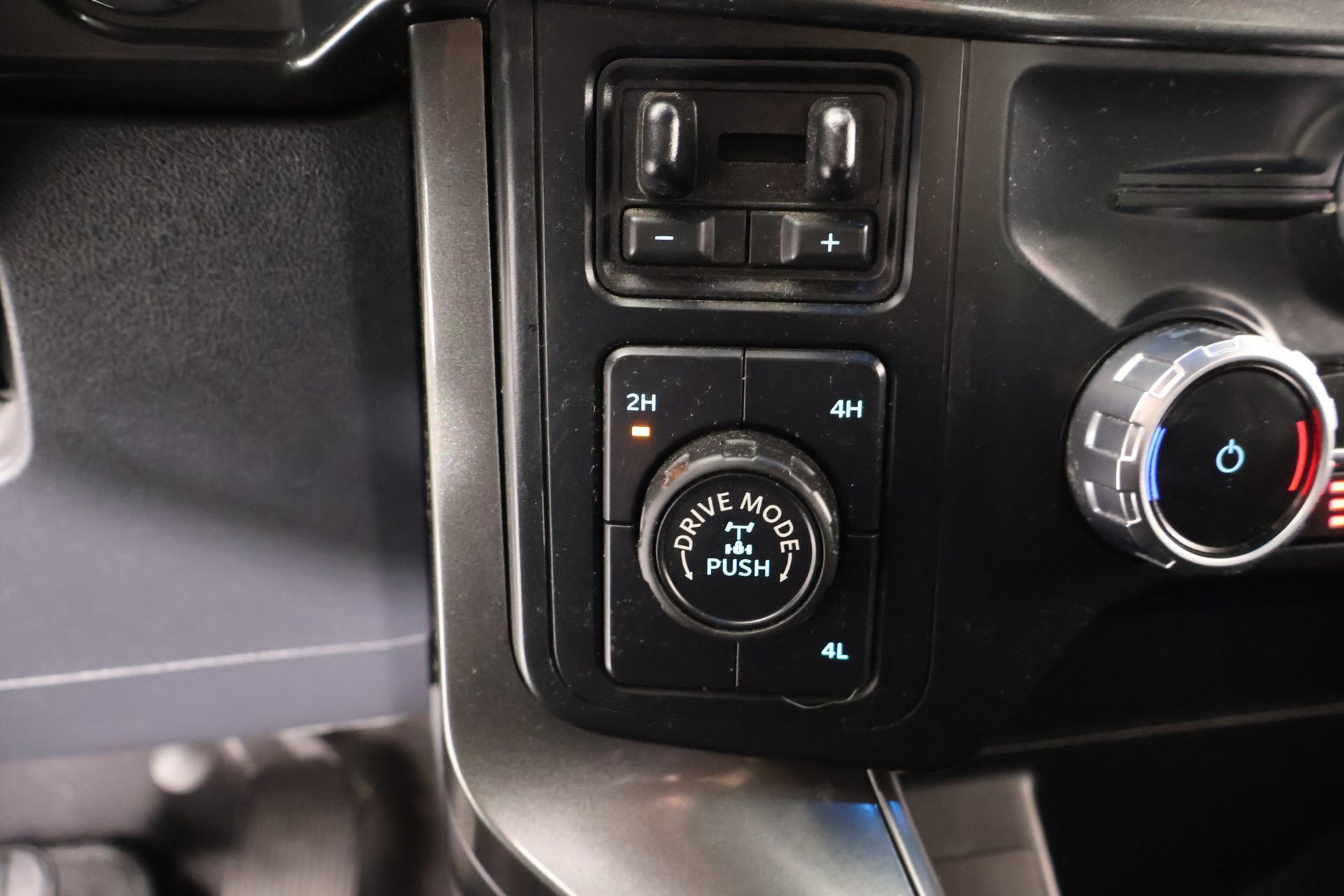 Used 2023 Ford F150 Tremor w/ Trailer Tow Package image 9