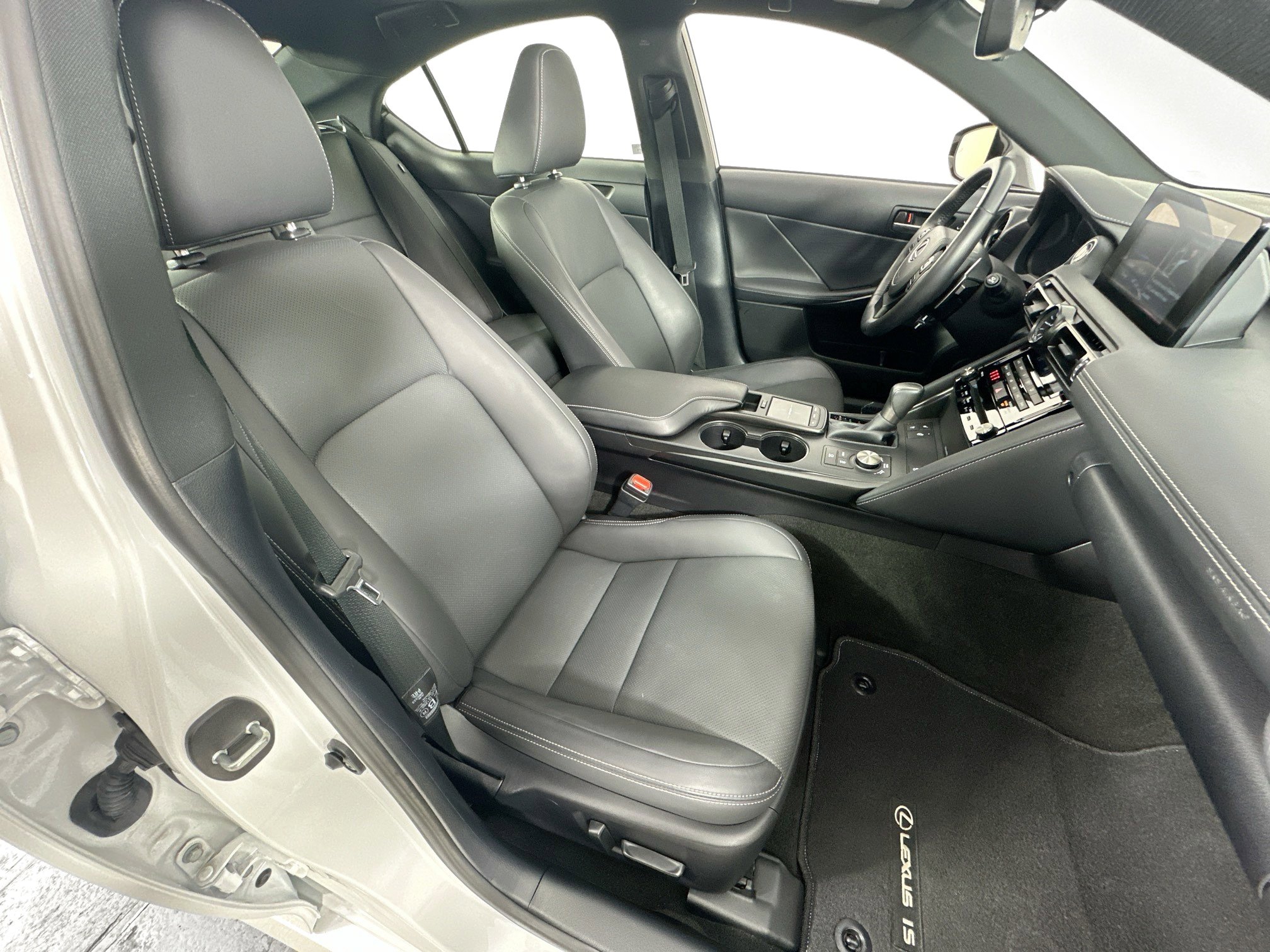 Used 2024 Lexus IS 300 w/ Premium Package image 27