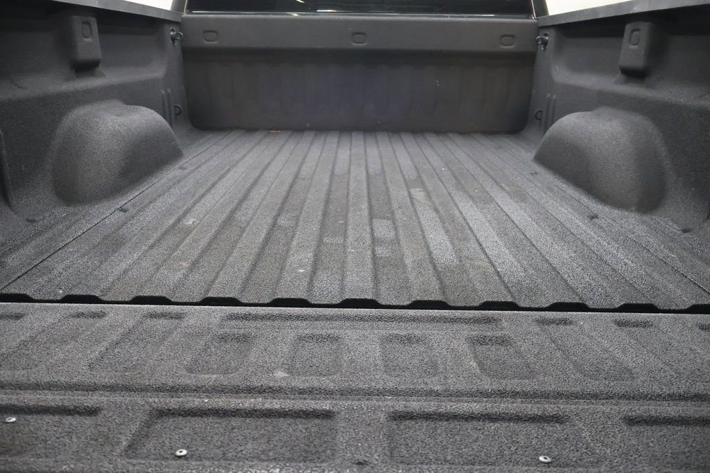 Used 2017 GMC Sierra 1500 SLE w/ SLE Value Package image 13