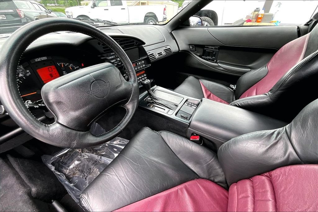 Used 1995 Chevrolet Corvette Convertible RWD image 9
