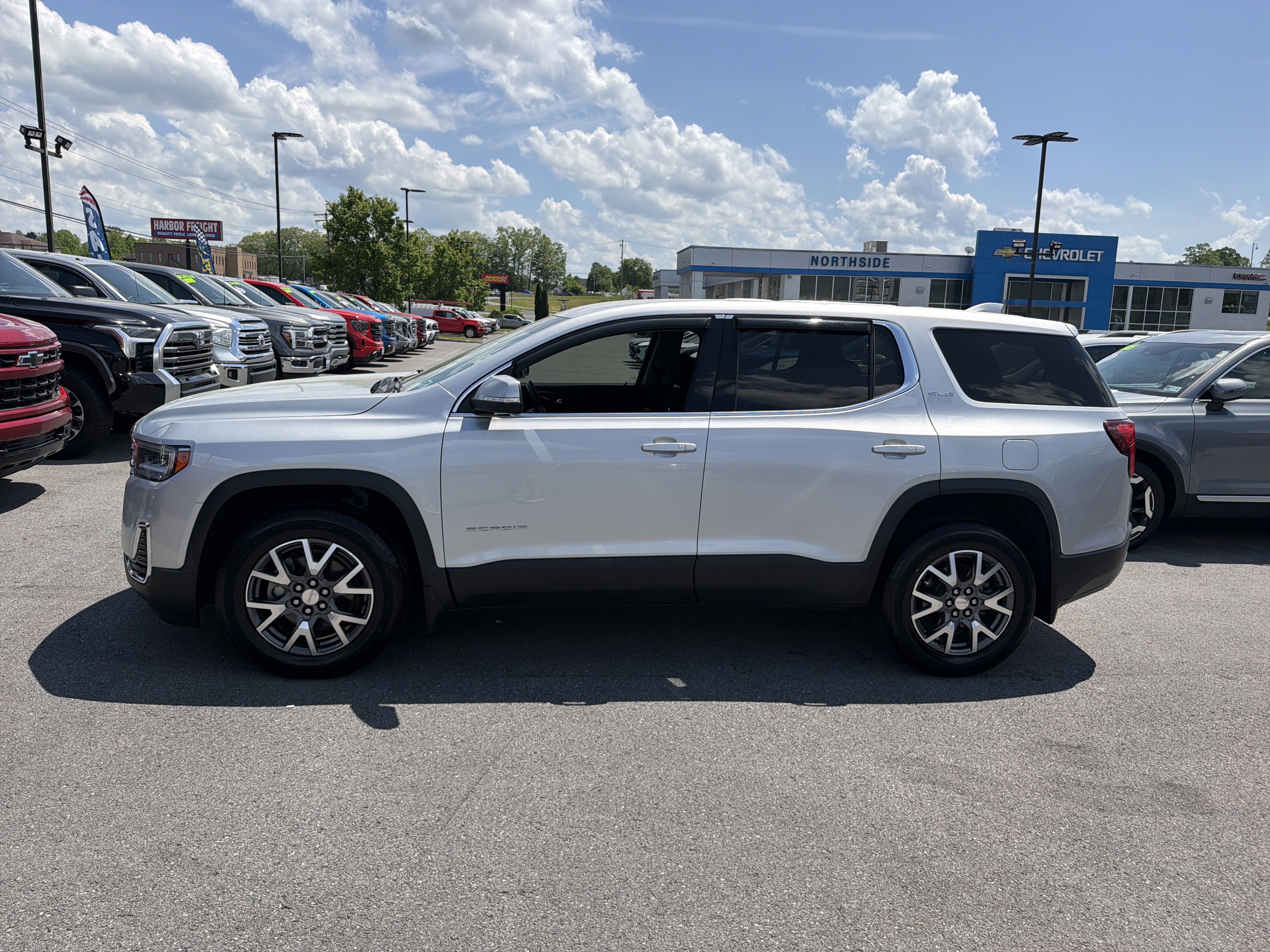 Used 2020 GMC Acadia SLE AWD/4WD image 10