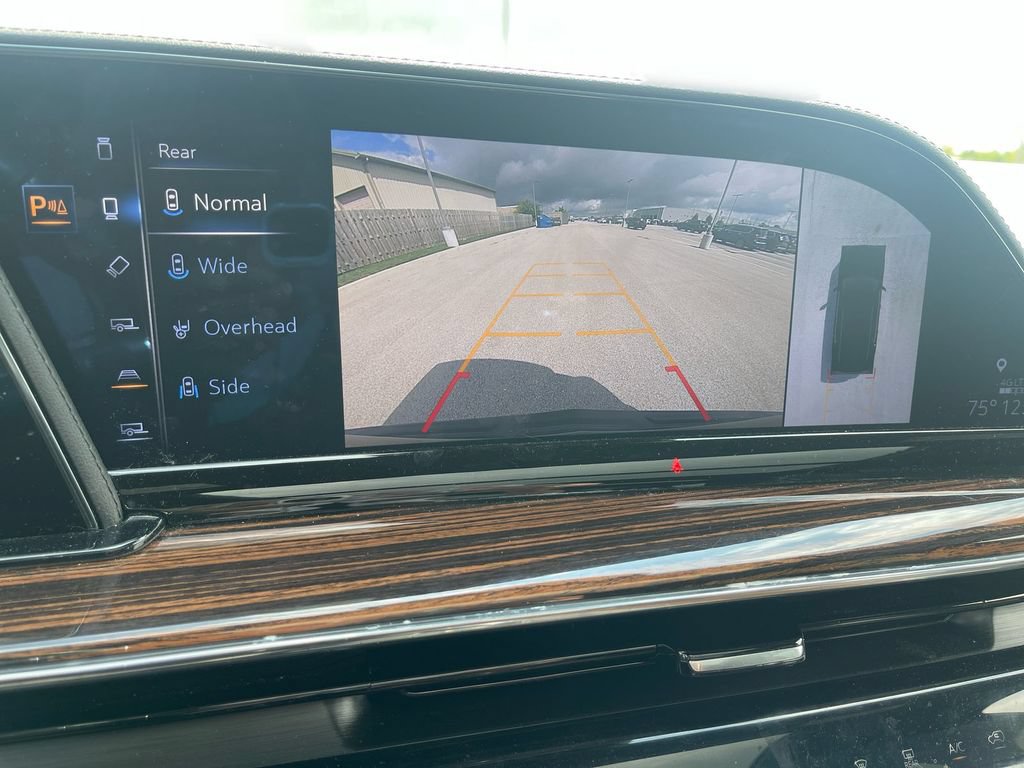 Certified 2023 Cadillac Escalade Premium Luxury w/ Performance Package AWD/4WD image 15