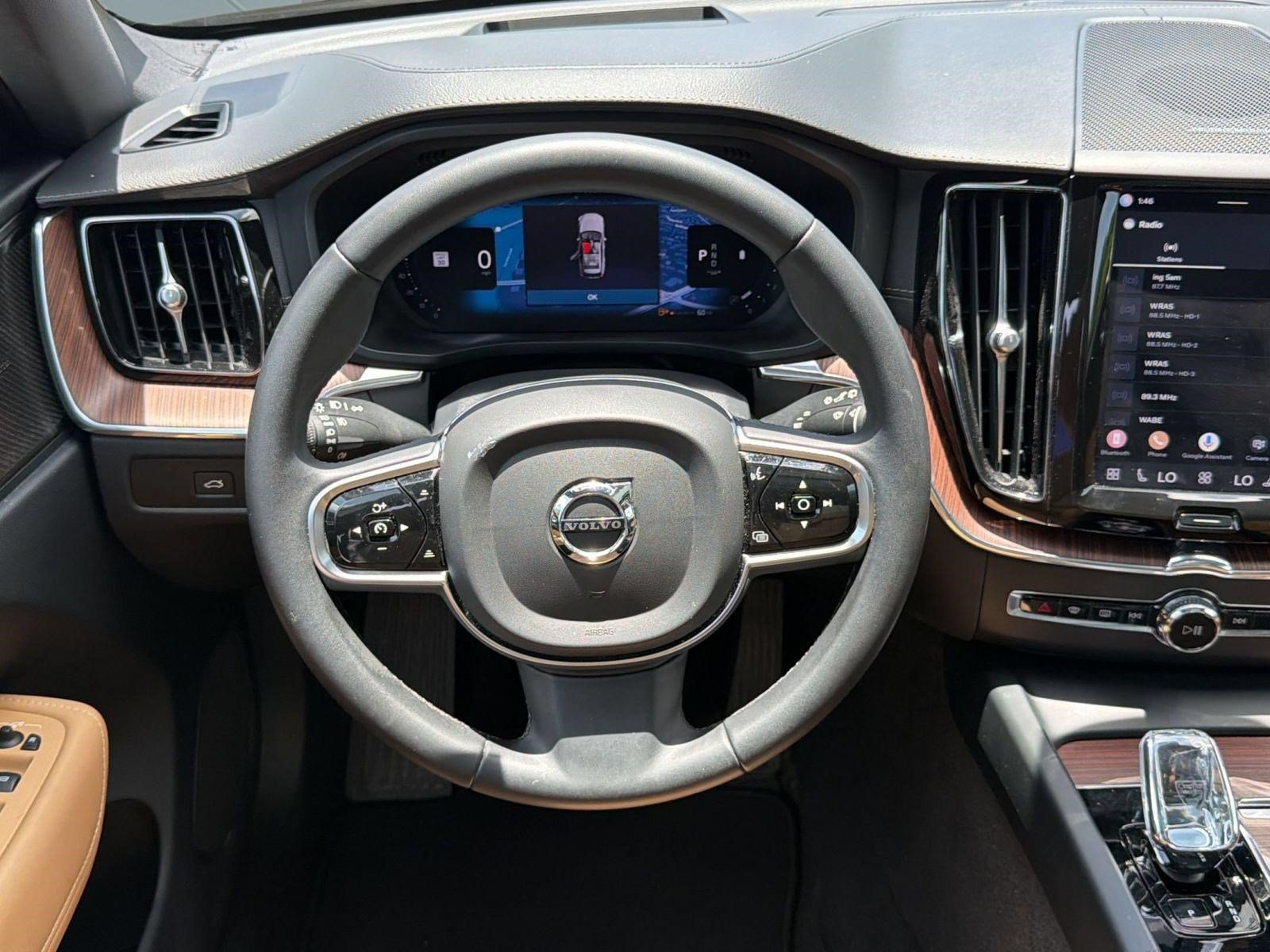 Certified 2024 Volvo XC60 B5 Ultimate AWD/4WD image 18
