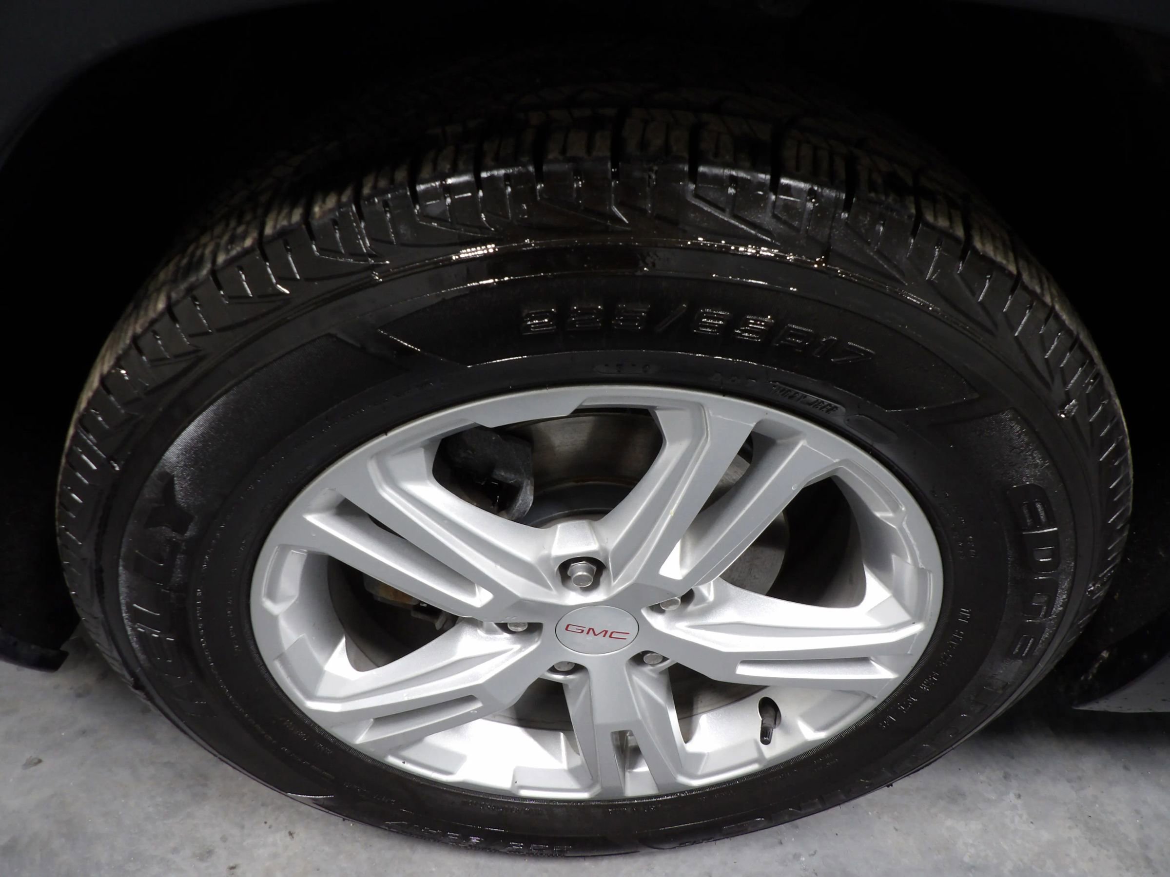 Used 2020 GMC Terrain SLE w/ Driver Convenience Package image 26