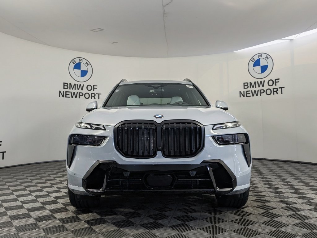 New 2027 BMW X7 xDrive40i w/ M Sport Package AWD/4WD image 4