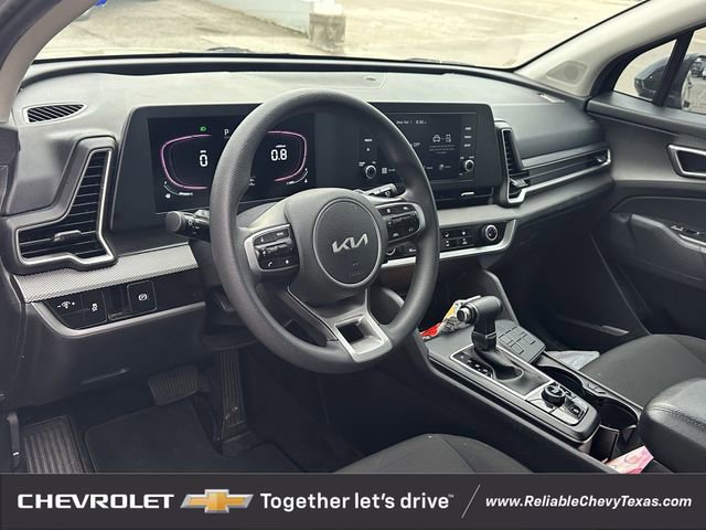 Used 2023 Kia Sportage LX image 6