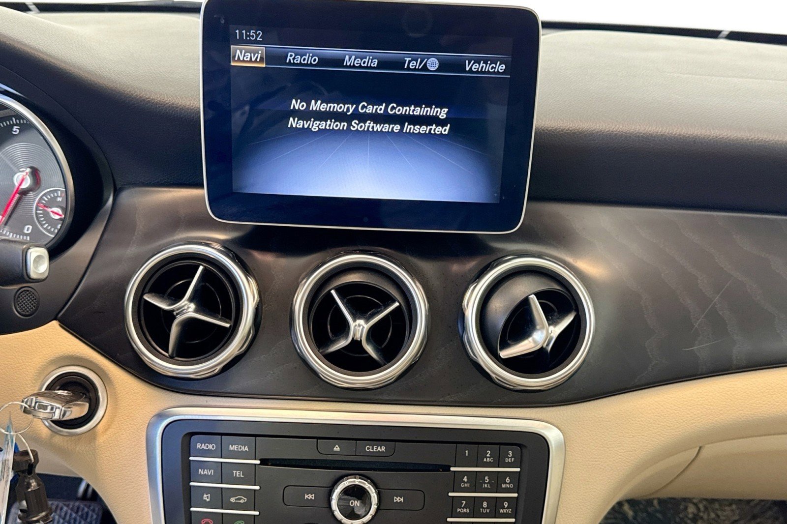 Used 2019 Mercedes-Benz GLA 250 GLA 250 4MATIC SUV w/ Convenience Package image 13