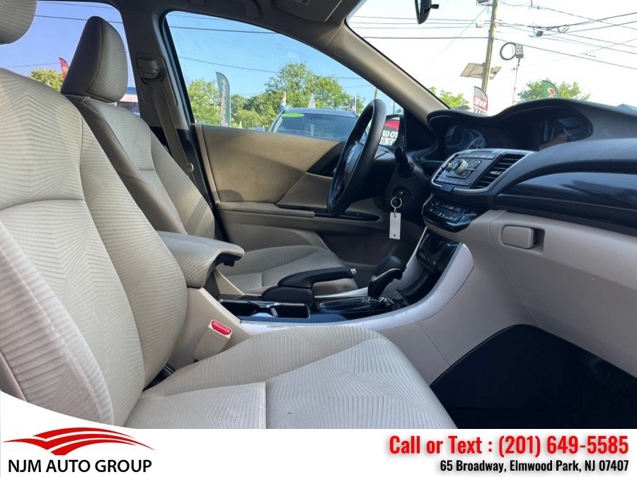 Used 2017 Honda Accord LX image 37