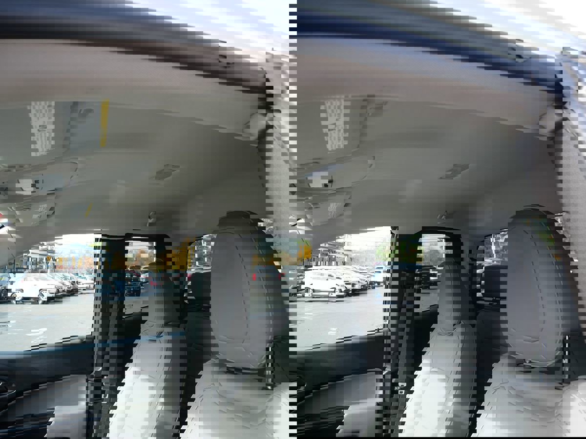 Used 2016 GMC Canyon W/T image 11