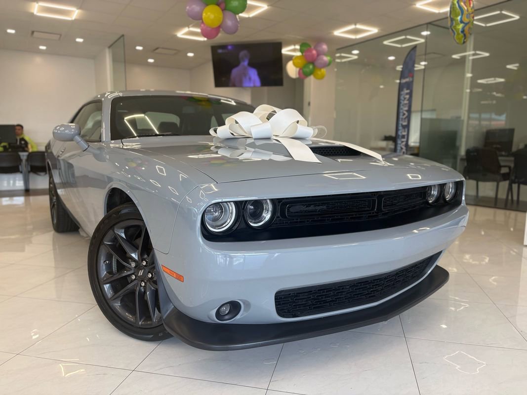 Used 2022 Dodge Challenger GT w/ Plus Package image 3