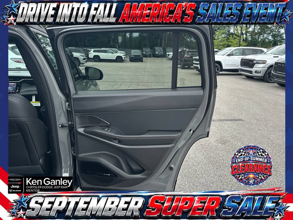 New 2026 Jeep Cherokee Overland w/ Trailer Tow Group AWD/4WD image 23