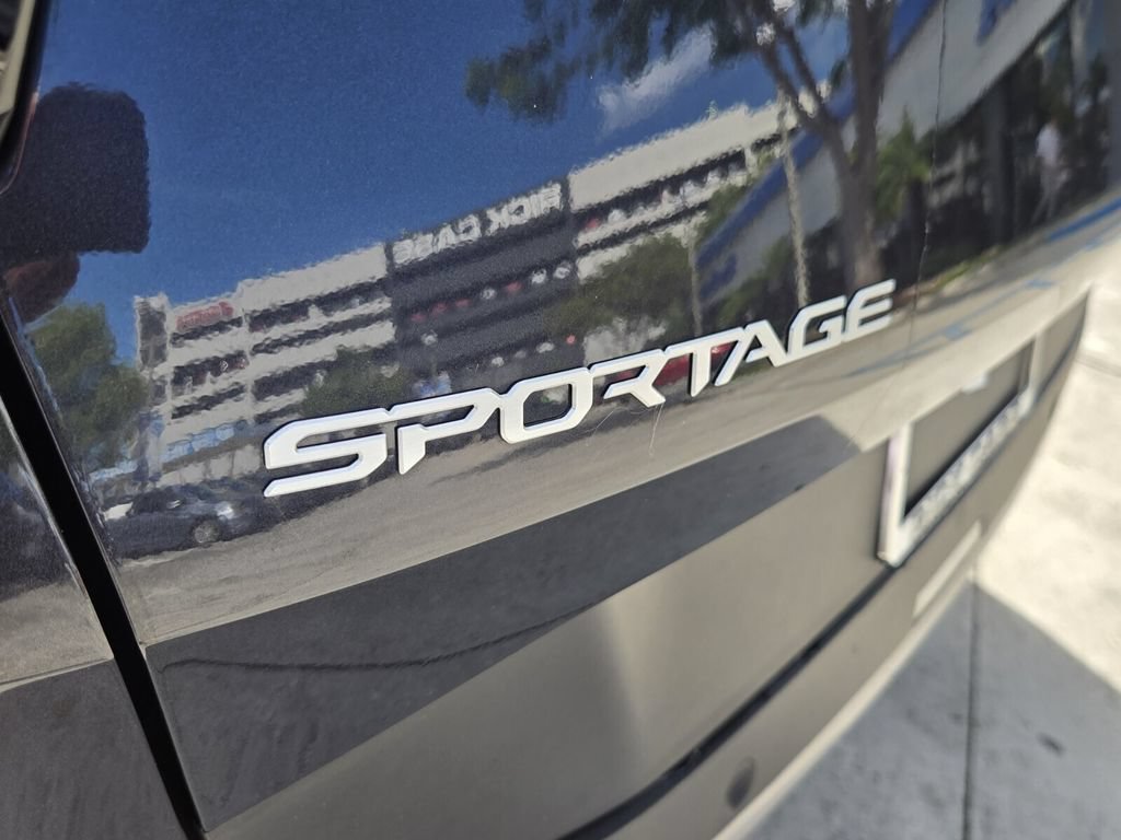 Used 2026 Kia Sportage EX FWD image 14
