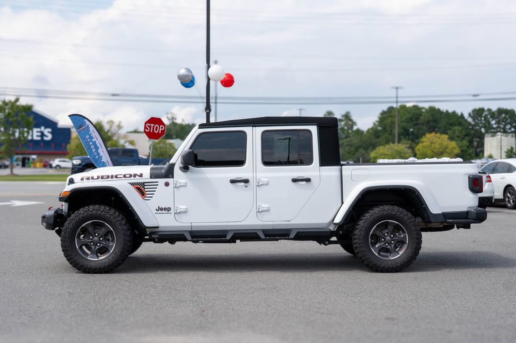Used 2023 Jeep Gladiator Rubicon w/ Cold Weather Group AWD/4WD image 2