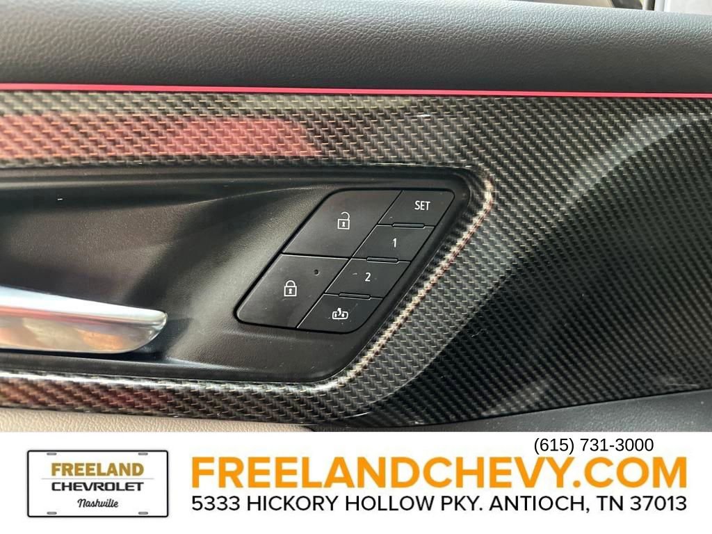 Used 2024 Chevrolet Traverse RS image 18