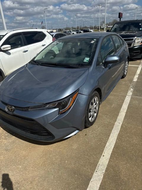 Used 2023 Toyota Corolla LE image 1
