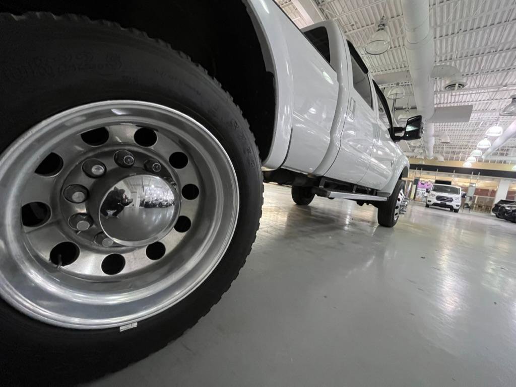 Used 2016 Ford F450 Lariat w/ Lariat Chrome Package AWD/4WD image 4